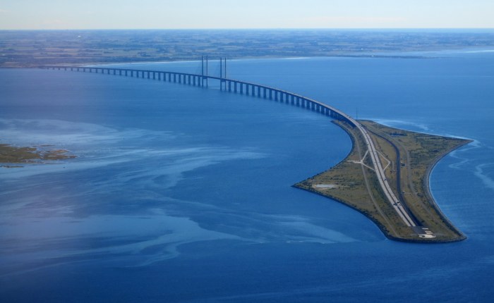 This Dramatic Bridge Connects More Than Just Two European Countries